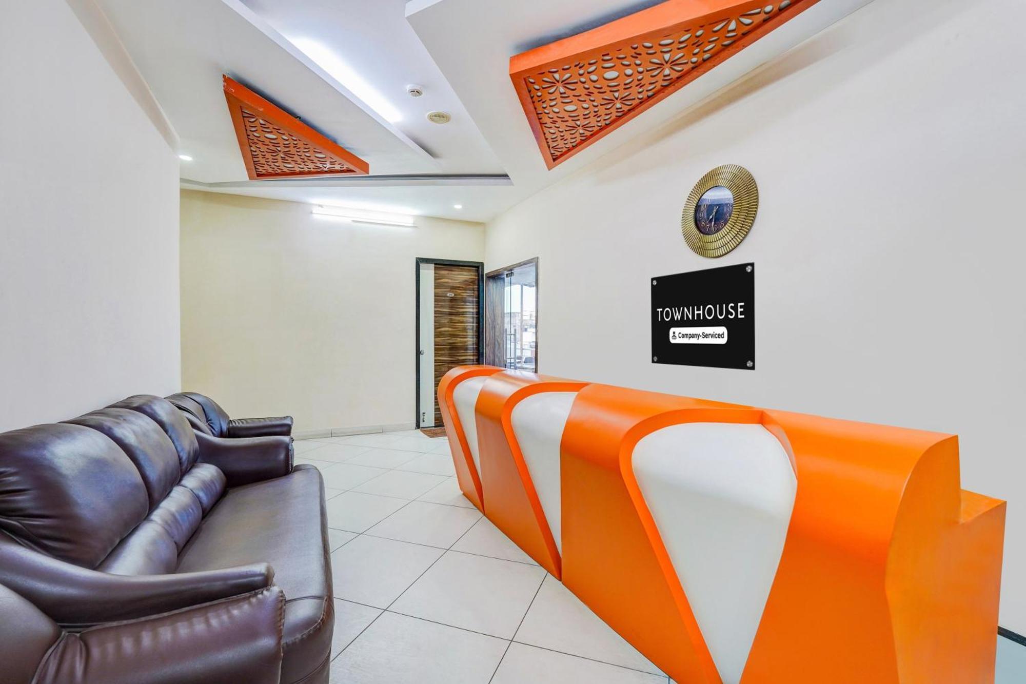 Super Townhouse Purushawalakm Hotel Chennai